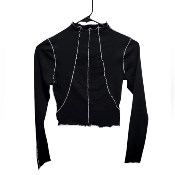 Good American Lettuce Edge cropped MockLong Sleeve in Black001 - Picture 2 of 7